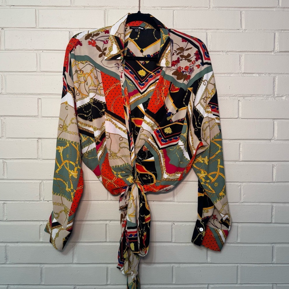 Fashionnova Women’s Colorful Patterned Tie-Front Blouse Size XL EUC